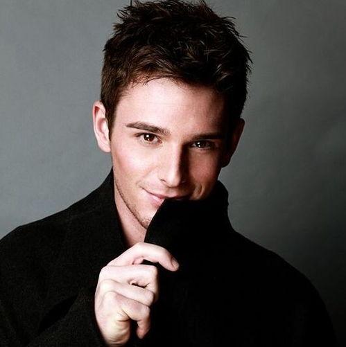 男明星的美酒名字,探寻那些酒香四溢的明星名字背后的故事