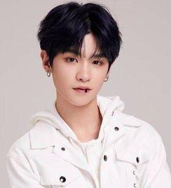 圈内爆料黄明昊八卦图,圈内爆料背后的八卦图揭秘